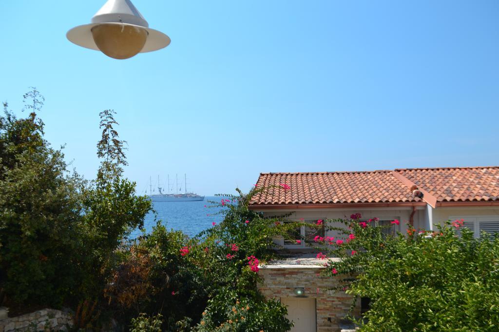 Vila 15 Bougainville Saranda Extérieur photo