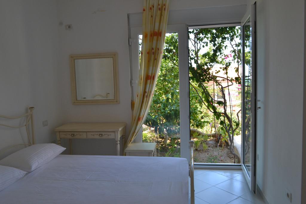 Vila 15 Bougainville Saranda Extérieur photo